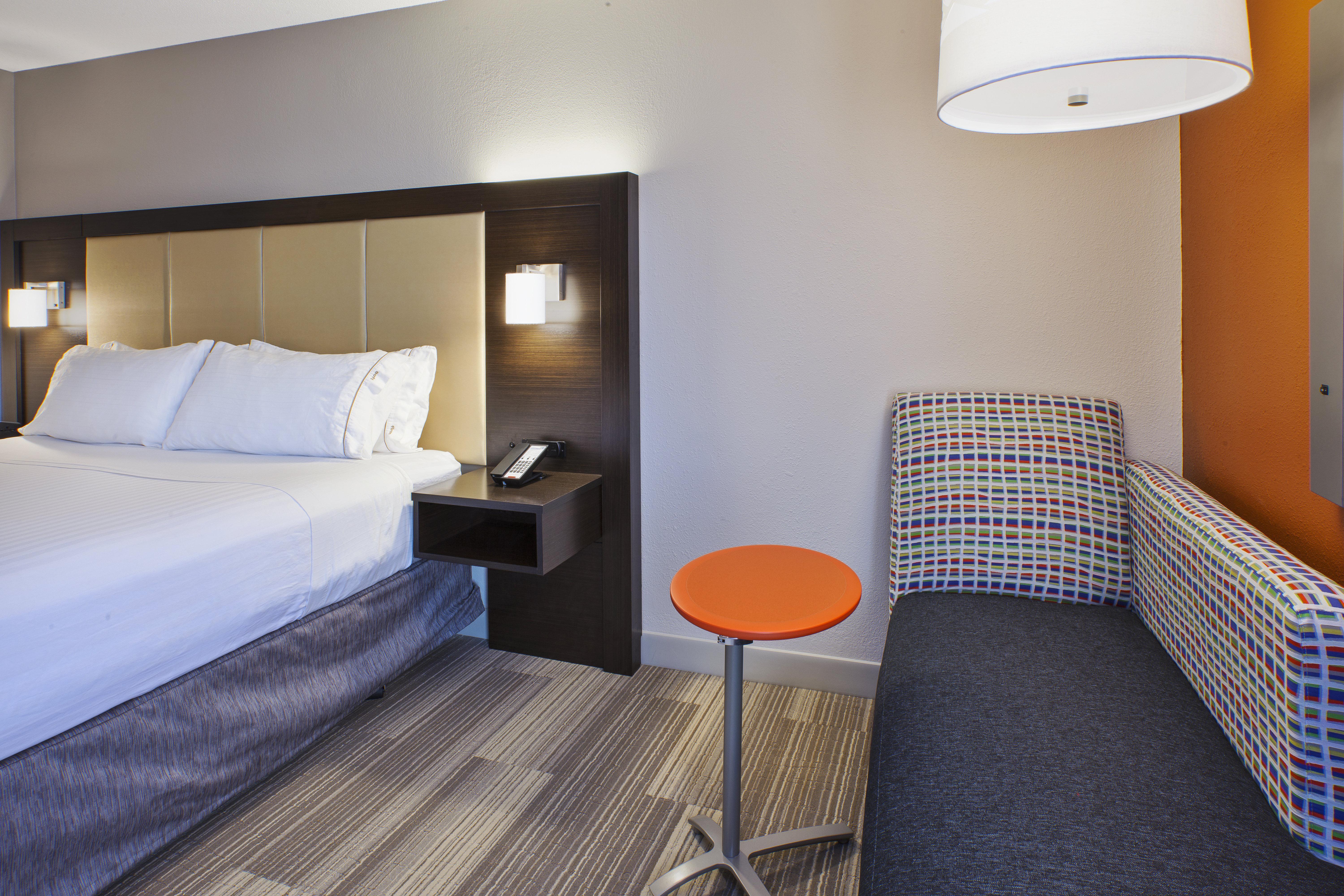 Express & Chicago-midway Airport By Ihg Bedford Park