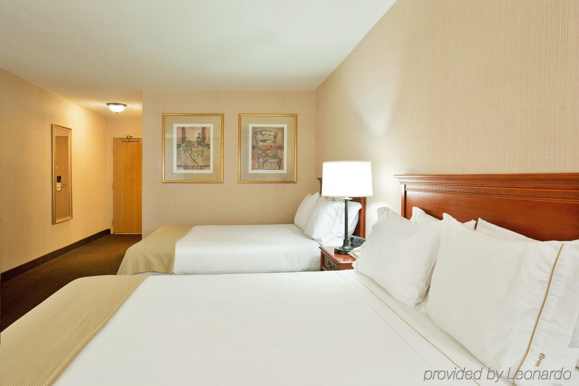 Express & Chicago-midway Airport By Ihg 2*