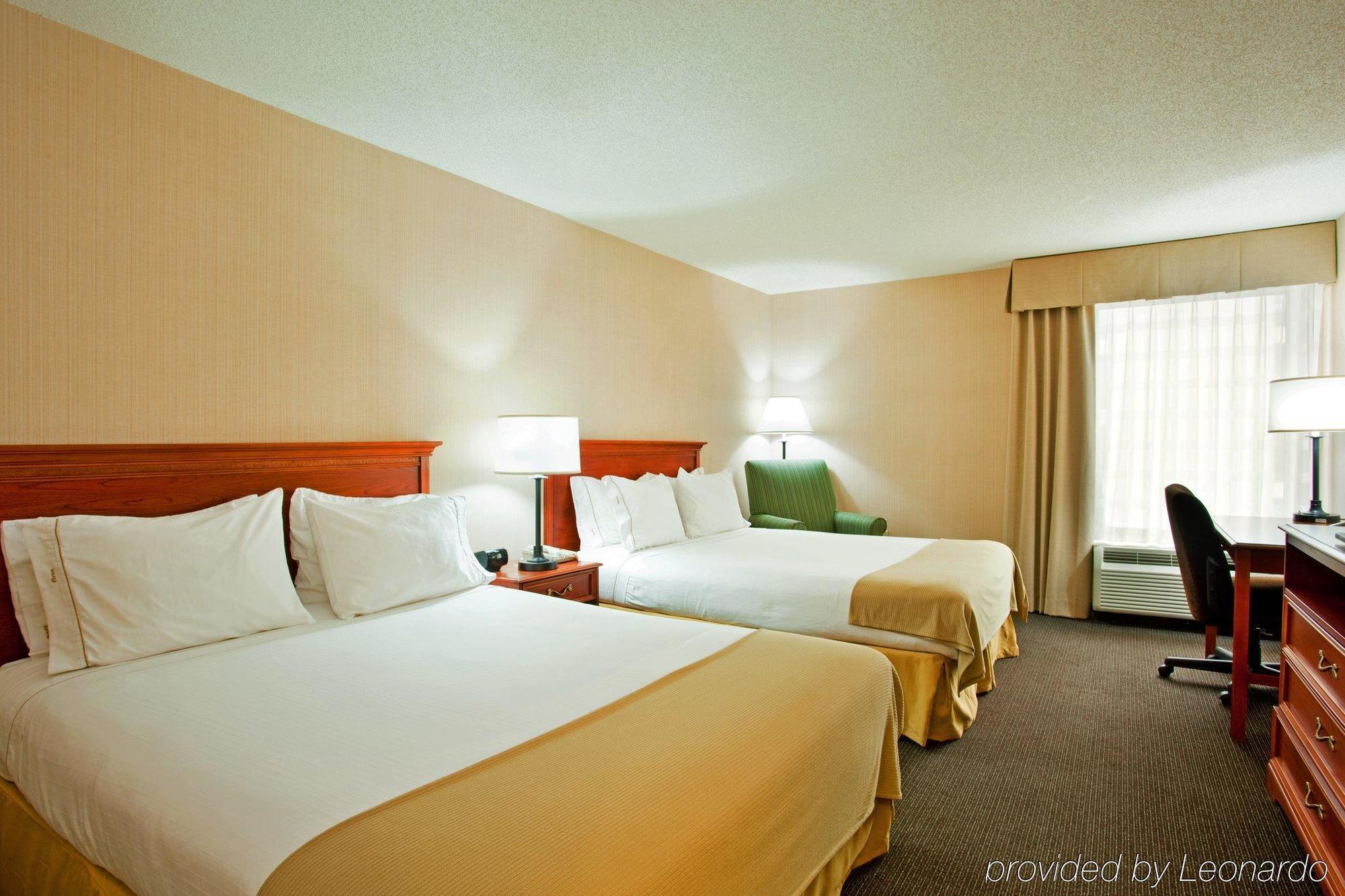 Express & Chicago-midway Airport By Ihg Hotel Bedford Park
