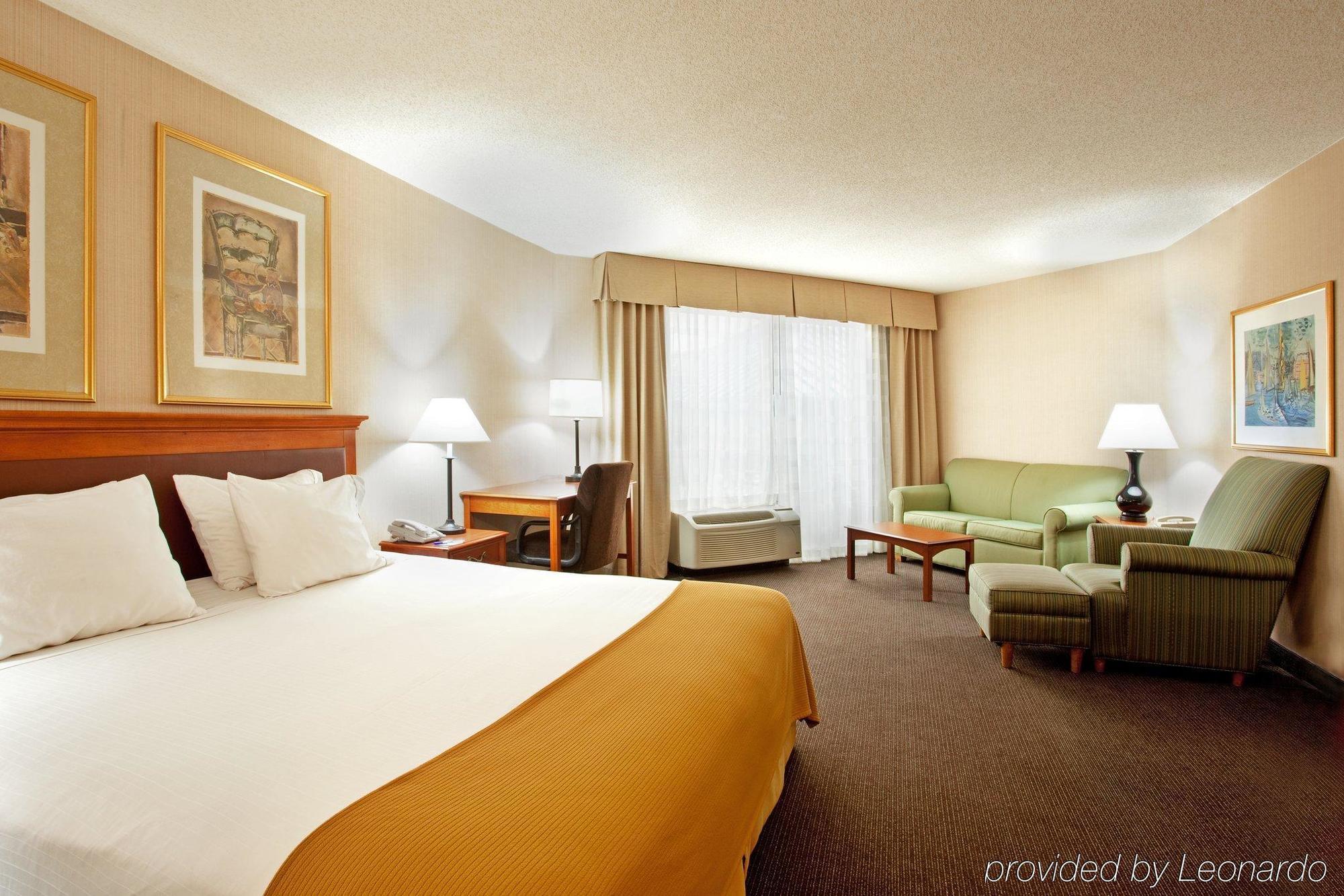 Hotel Express & Chicago-midway Airport By Ihg