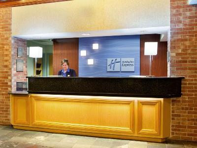 Express & Chicago-midway Airport By Ihg Hotel Bedford Park