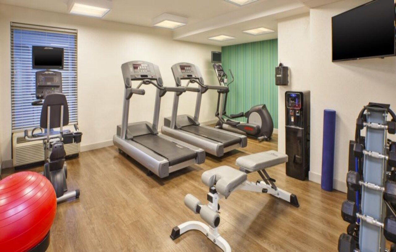 Express & Chicago-midway Airport By Ihg Hotel Bedford Park